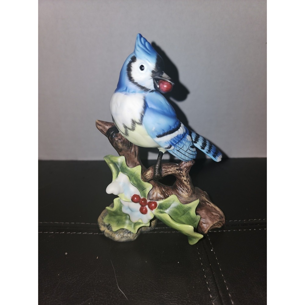 Classic Treasures Blue Jay Porcelain‎ Bird Figurine 6"
